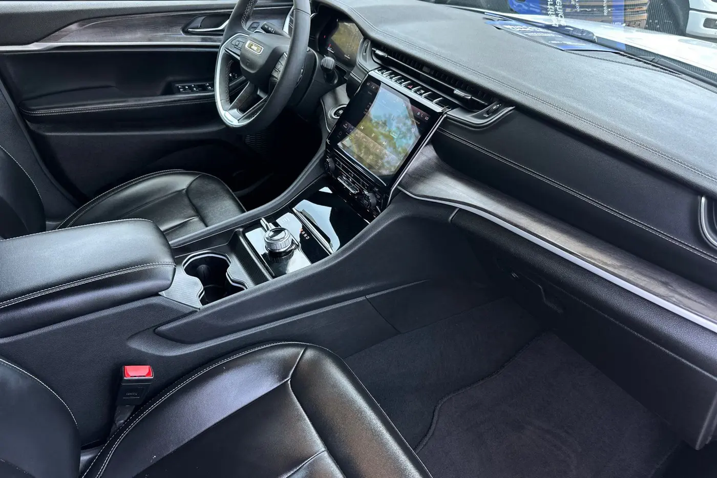 2024 Jeep Cherokee - $35,900