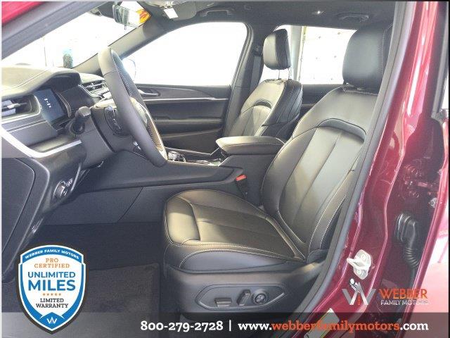 2025 Jeep Cherokee - $39,990