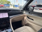 2025 Grand Cherokee L Thumbnail 30