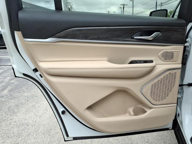 2021 Jeep Cherokee - $23,900