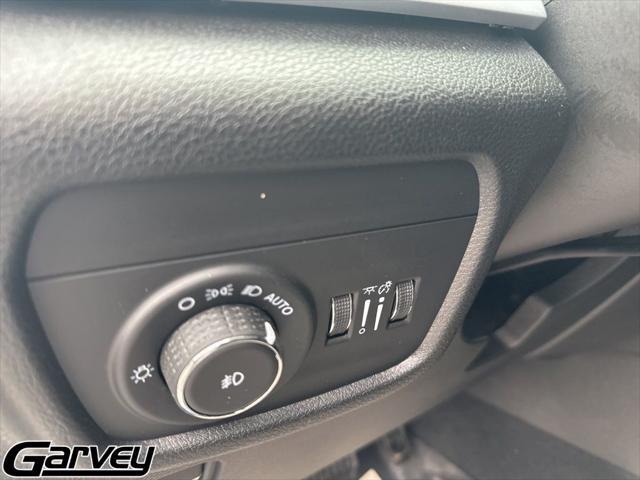 2025 Jeep Cherokee - $40,998