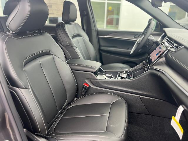 2024 Jeep Cherokee - $34,000