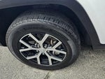 2025 Grand Cherokee L Thumbnail 13