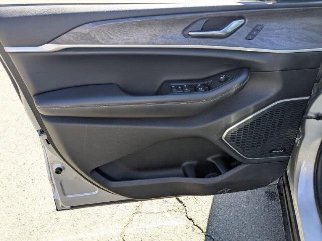 2021 Jeep Cherokee - $25,999