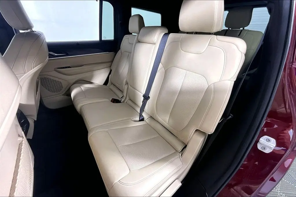 2025 Jeep Cherokee - $39,941