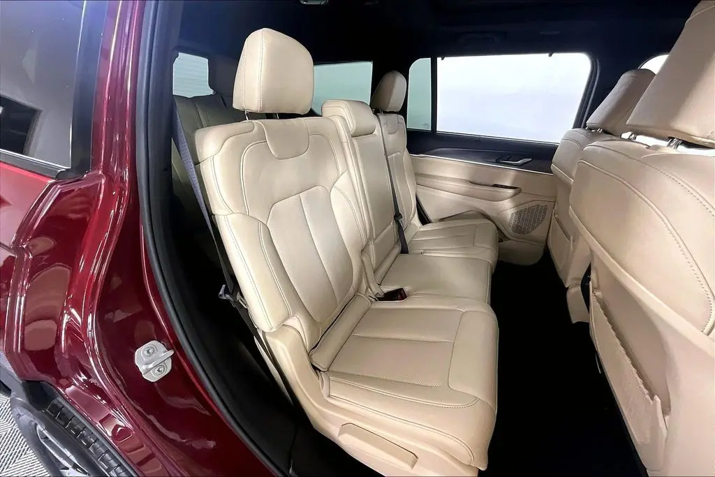 2025 Jeep Cherokee - $39,941
