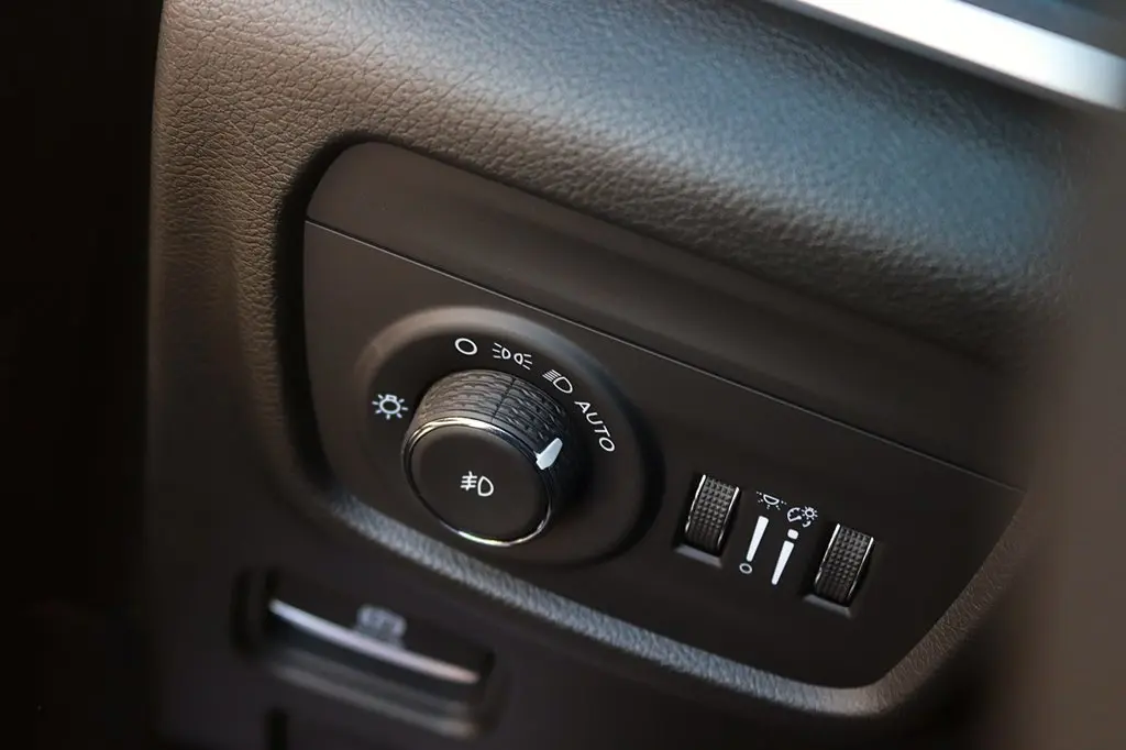 2026 Jeep Cherokee - $42,304