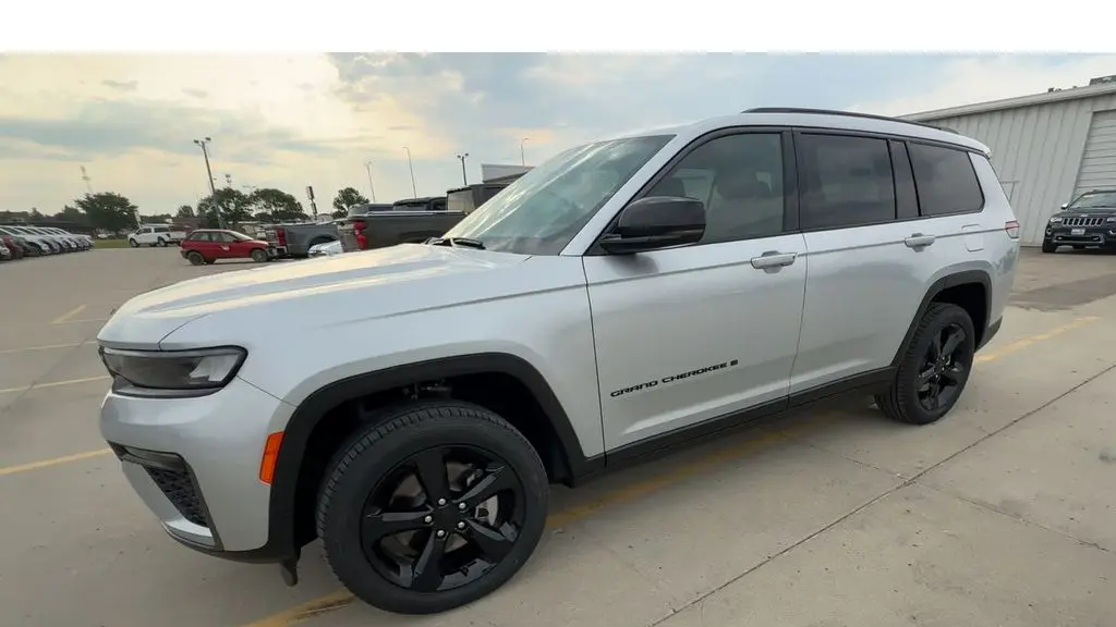 2026 Jeep Grand Cherokee L Limited