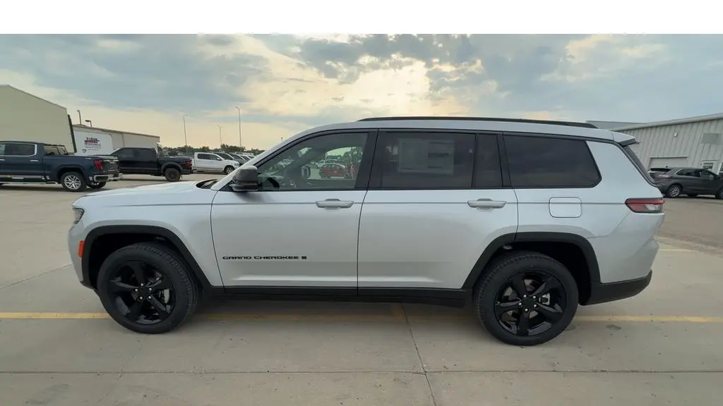 2026 Jeep Grand Cherokee L Limited