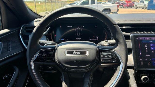 2023 Jeep Grand Cherokee L Overland