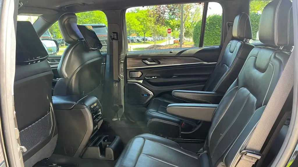 2023 Jeep Grand Cherokee L Overland