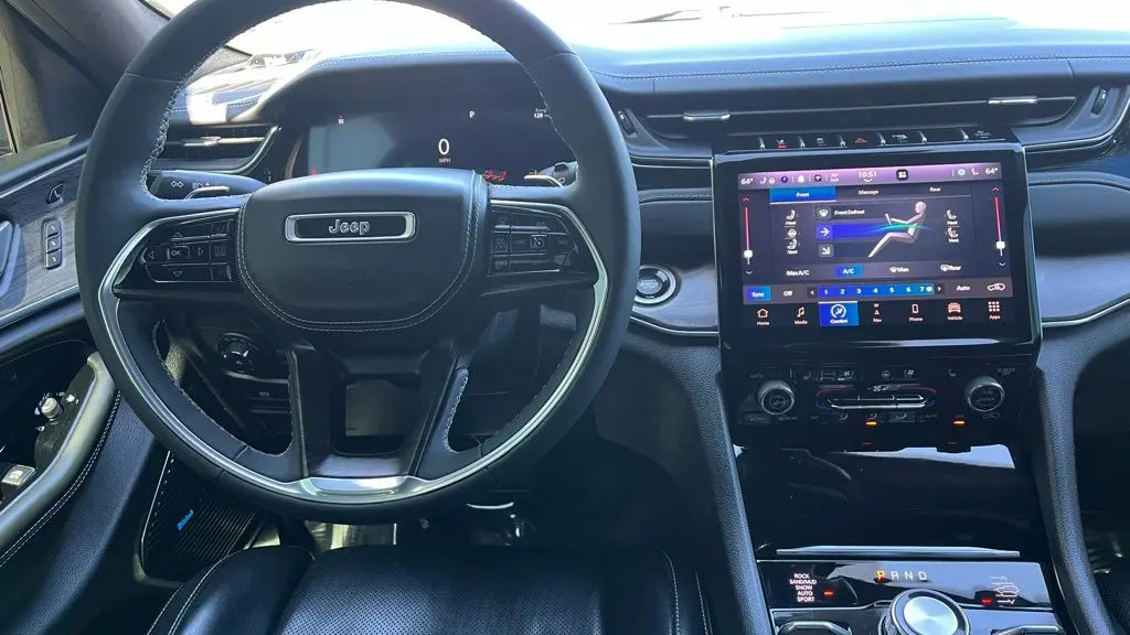 2023 Jeep Grand Cherokee L Overland