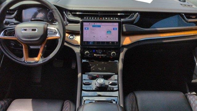 2025 Jeep Grand Cherokee L Summit