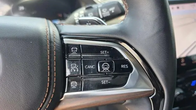 2022 Jeep Grand Cherokee L Summit