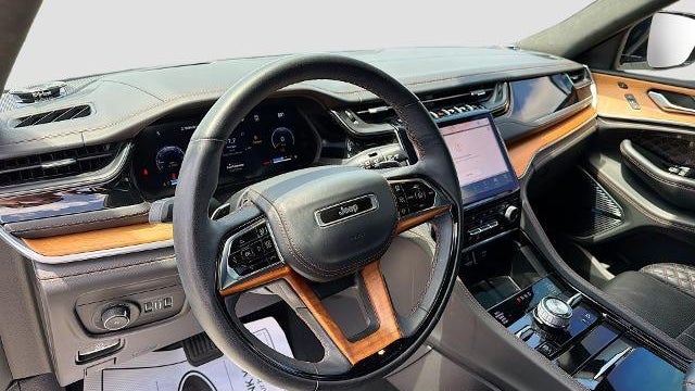 2023 Jeep Grand Cherokee L Summit
