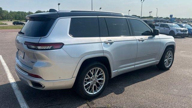 2022 Jeep Grand Cherokee L Summit