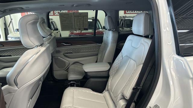 2023 Jeep Grand Cherokee L Summit