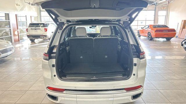 2023 Jeep Grand Cherokee L Summit