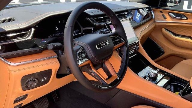 2025 Jeep Grand Cherokee L Summit