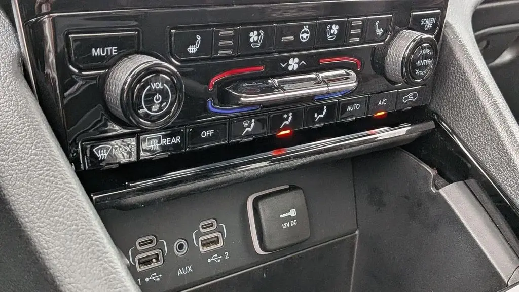 2023 Jeep Grand Cherokee L Summit