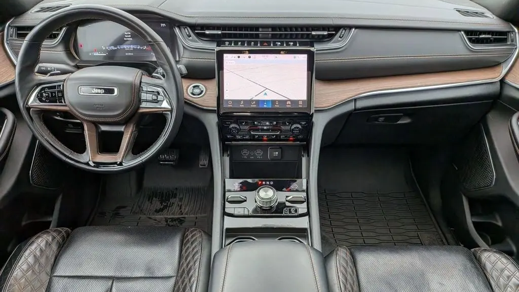 2023 Jeep Grand Cherokee L Summit