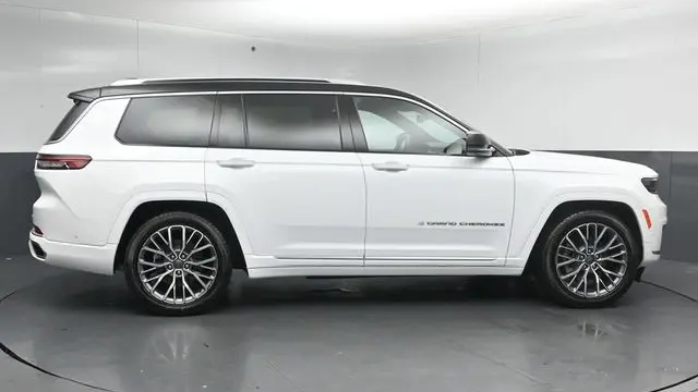 2023 Jeep Grand Cherokee L Summit Reserve