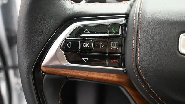 2023 Jeep Grand Cherokee L Summit Reserve