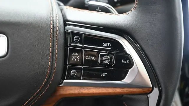 2023 Jeep Grand Cherokee L Summit Reserve