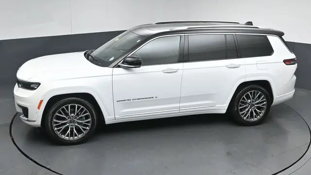 2023 Jeep Grand Cherokee L Summit Reserve