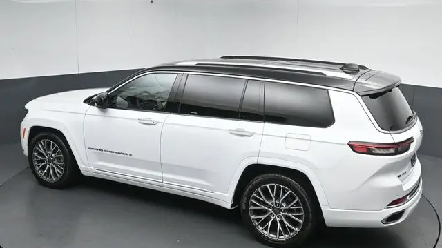 2023 Jeep Grand Cherokee L Summit Reserve