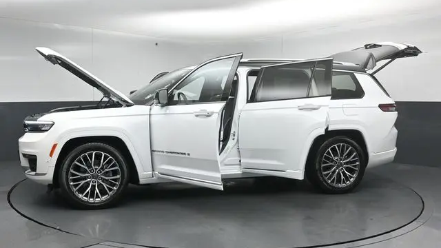 2023 Jeep Grand Cherokee L Summit Reserve