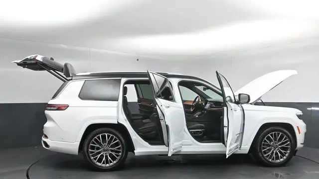 2023 Jeep Grand Cherokee L Summit Reserve