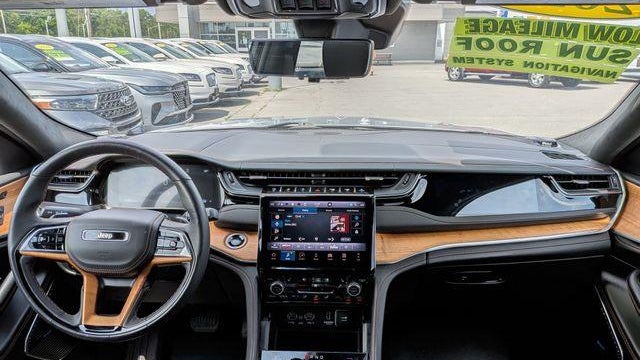 2025 Jeep Grand Cherokee L Summit