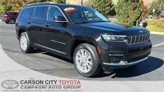 2021 Jeep Grand Cherokee L with Diamond Black Crystal Pearlcoa Exterior