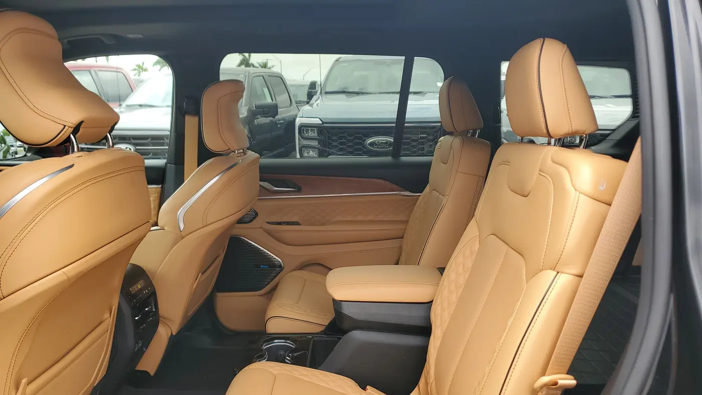 2024 Jeep Grand Cherokee L Summit