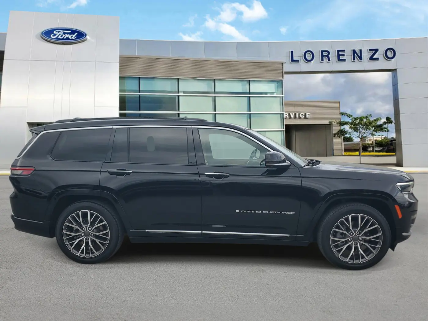 2024 Jeep Cherokee - $44,880