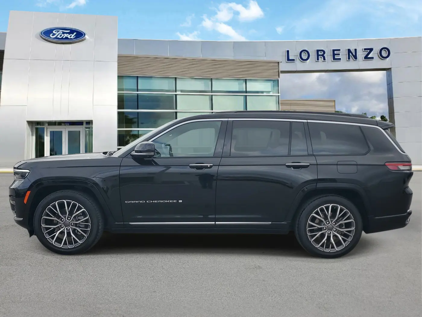 2024 Jeep Cherokee - $44,880