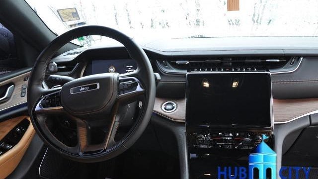 2023 Jeep Grand Cherokee L Summit