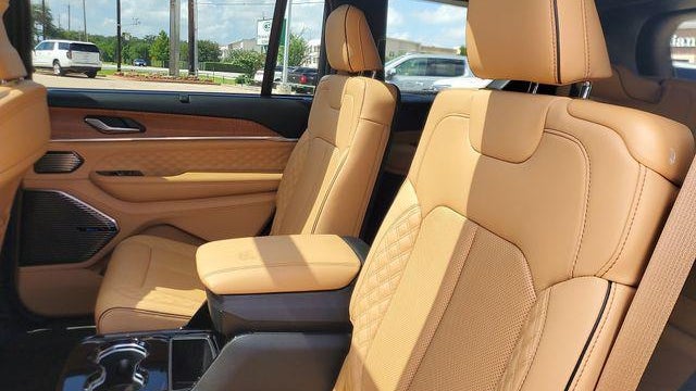 2024 Jeep Grand Cherokee L Summit