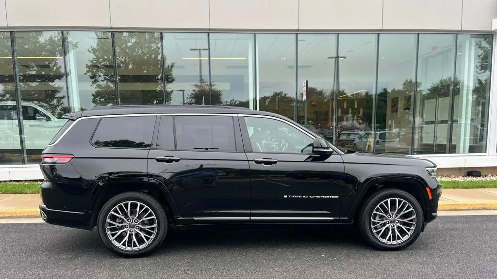 2025 Jeep Grand Cherokee L Summit Reserve