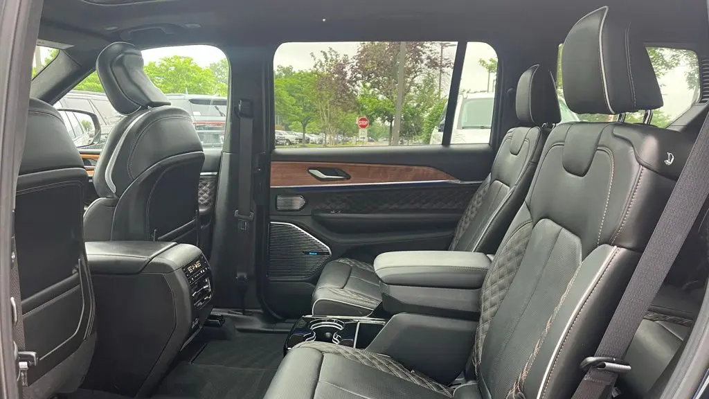 2025 Jeep Grand Cherokee L Summit Reserve
