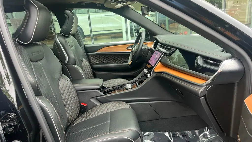 2025 Jeep Grand Cherokee L Summit Reserve