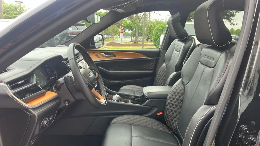 2025 Jeep Grand Cherokee L Summit Reserve
