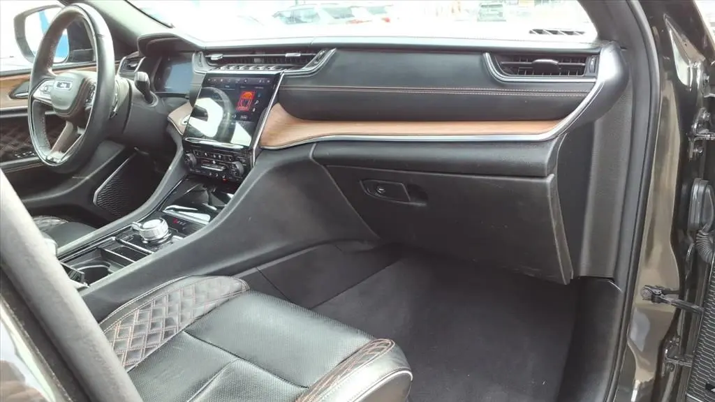 2022 Jeep Grand Cherokee L Summit