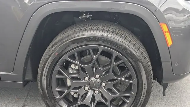 2026 Jeep Grand Cherokee L Summit