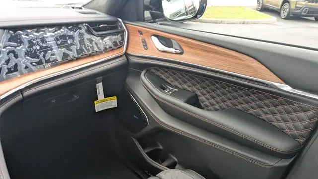 2026 Jeep Grand Cherokee L Summit