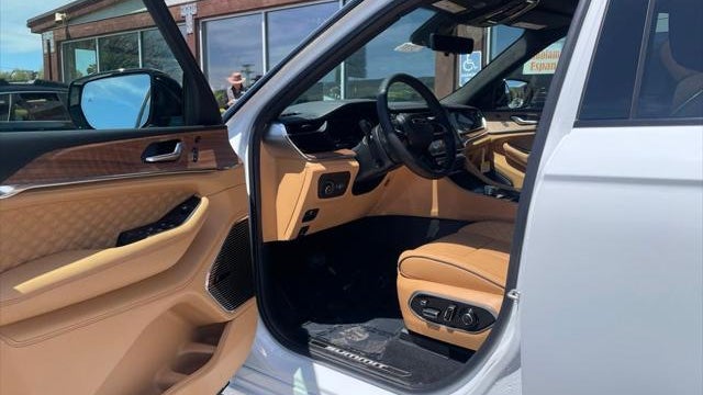 2026 Jeep Grand Cherokee L Summit