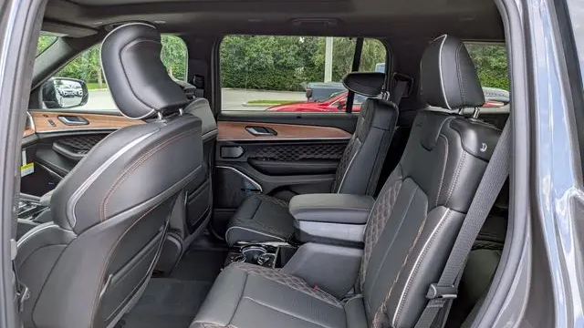 2026 Jeep Grand Cherokee L Summit