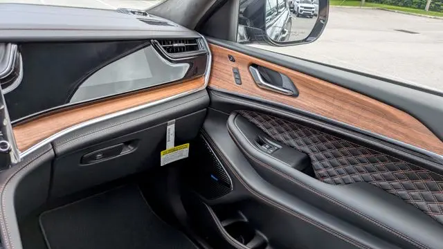 2026 Jeep Grand Cherokee L Summit