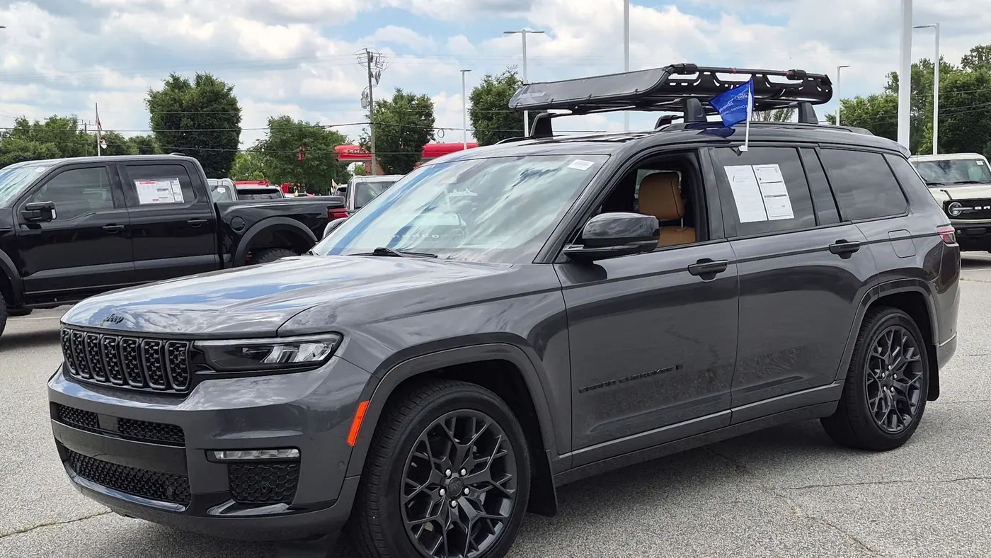 2023 Jeep Grand Cherokee L Summit